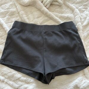 Garage Women's RibbebShorts L